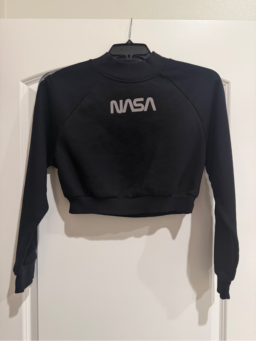 Black Cropped Crewneck Sweatshirt - Women's